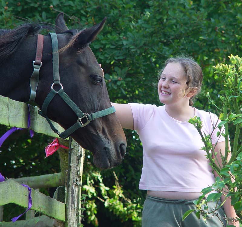 DSC14800AlicewithHorse